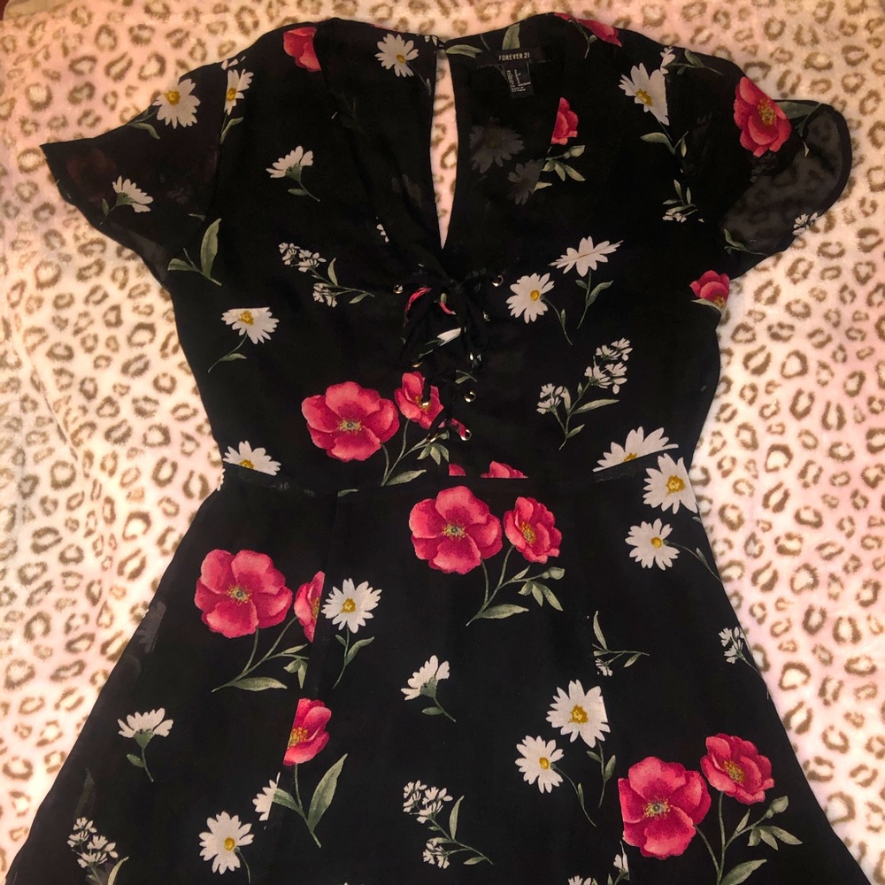 Forever 21 Floral short flare dress